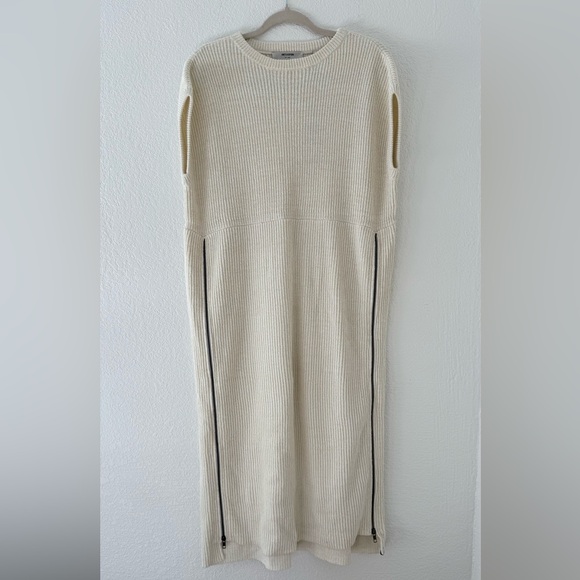 One Teaspoon Dresses & Skirts - One Teaspoon Ribbed Knit Ivory Cap sleeves Dress Side zipper Slits Size Small